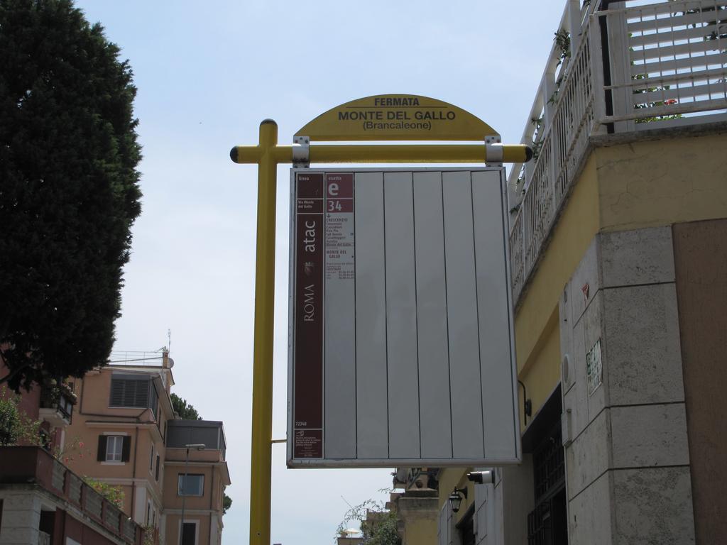 Ferrari Al Vaticano Рим Екстериор снимка
